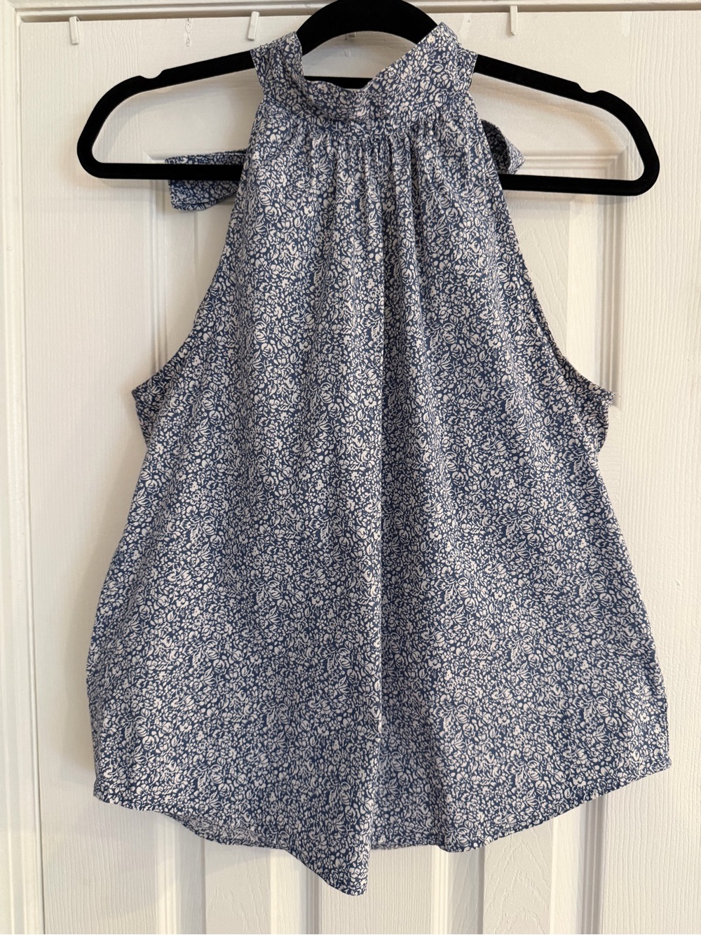 J Crew Women’s Blue and White Floral High Neck Sleeveless Bow Back Top